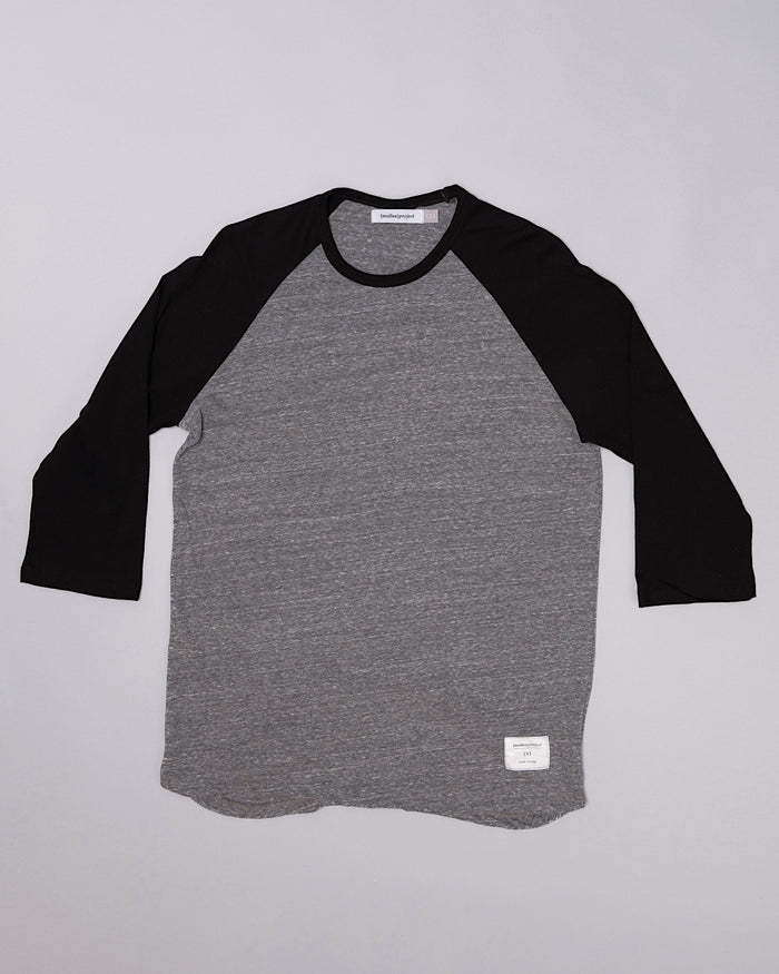 Signature Tri-Blend Raglan | Heather & Black